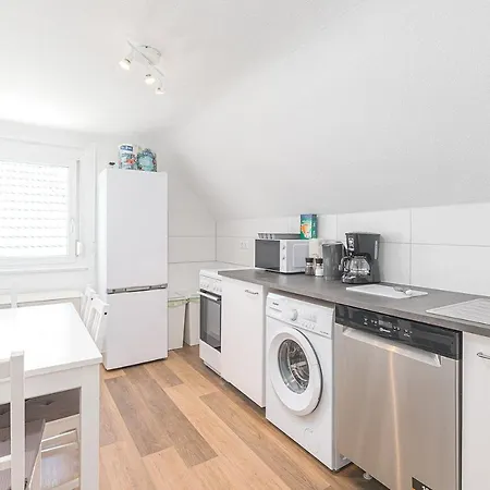 Apartment Monteurwohnung In Raumschmide